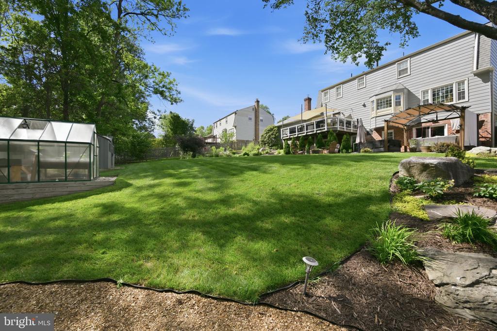 4716 HORNBEAM DRIVE