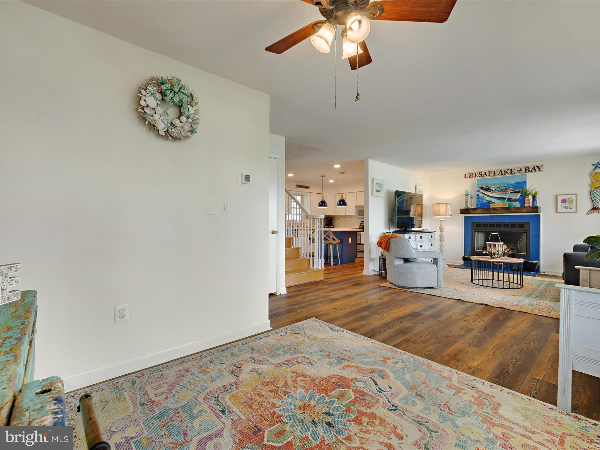 909 Bayside Dr