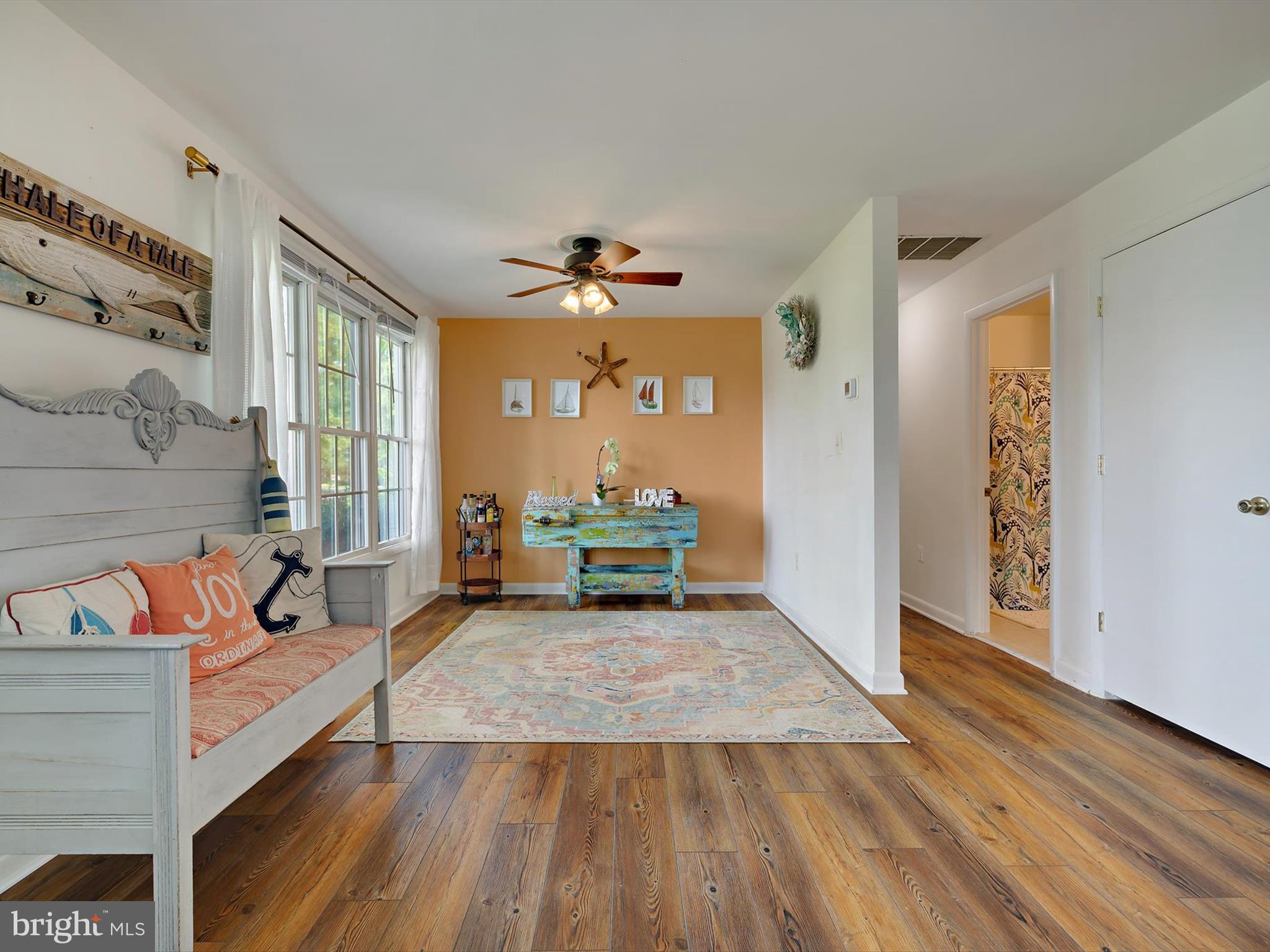 909 Bayside Dr