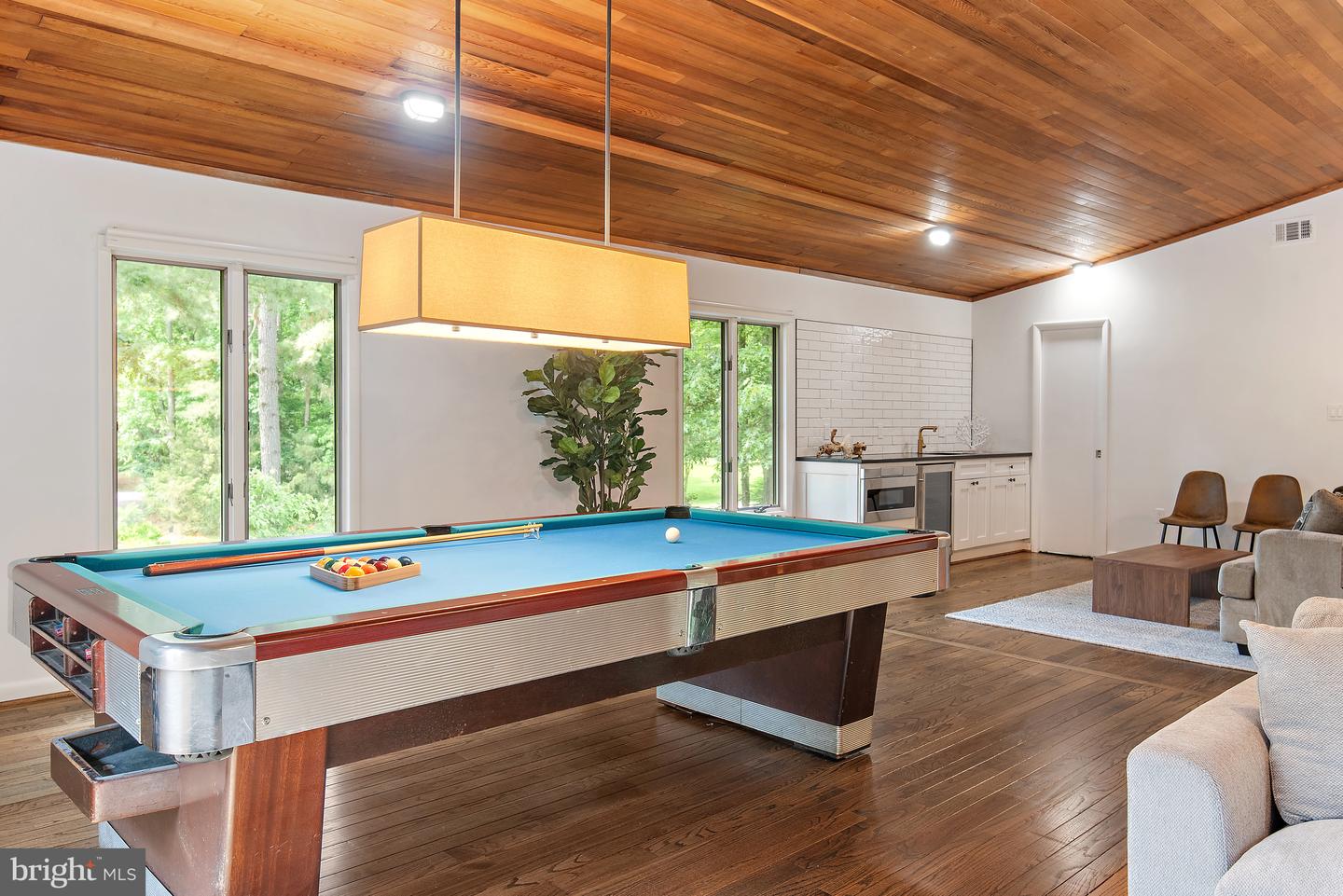 4 Bunkers Ct
