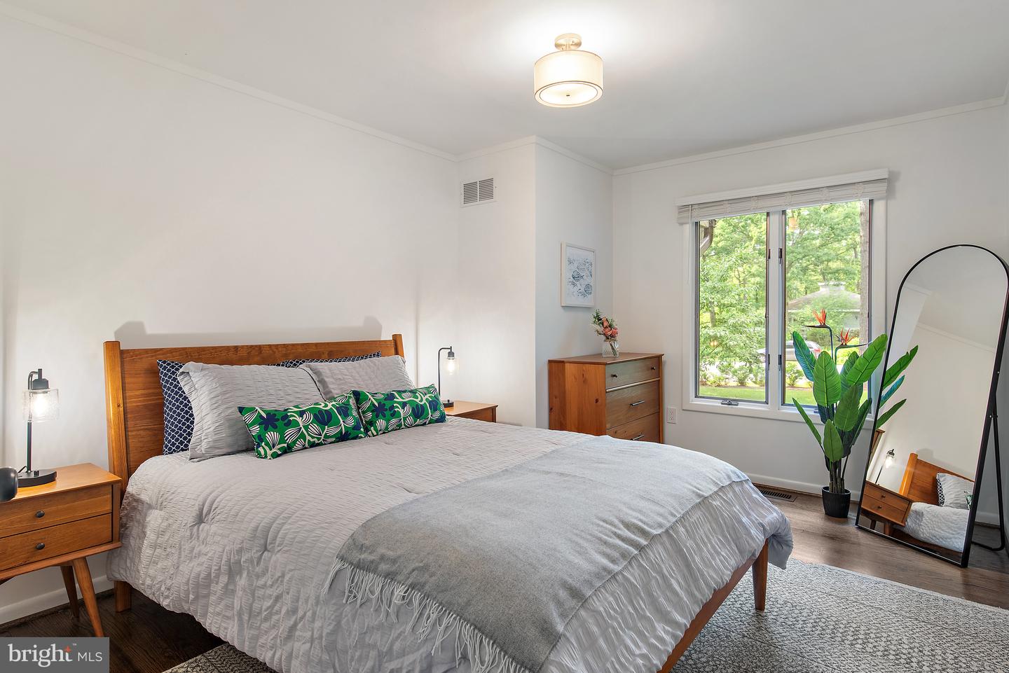 4 Bunkers Ct