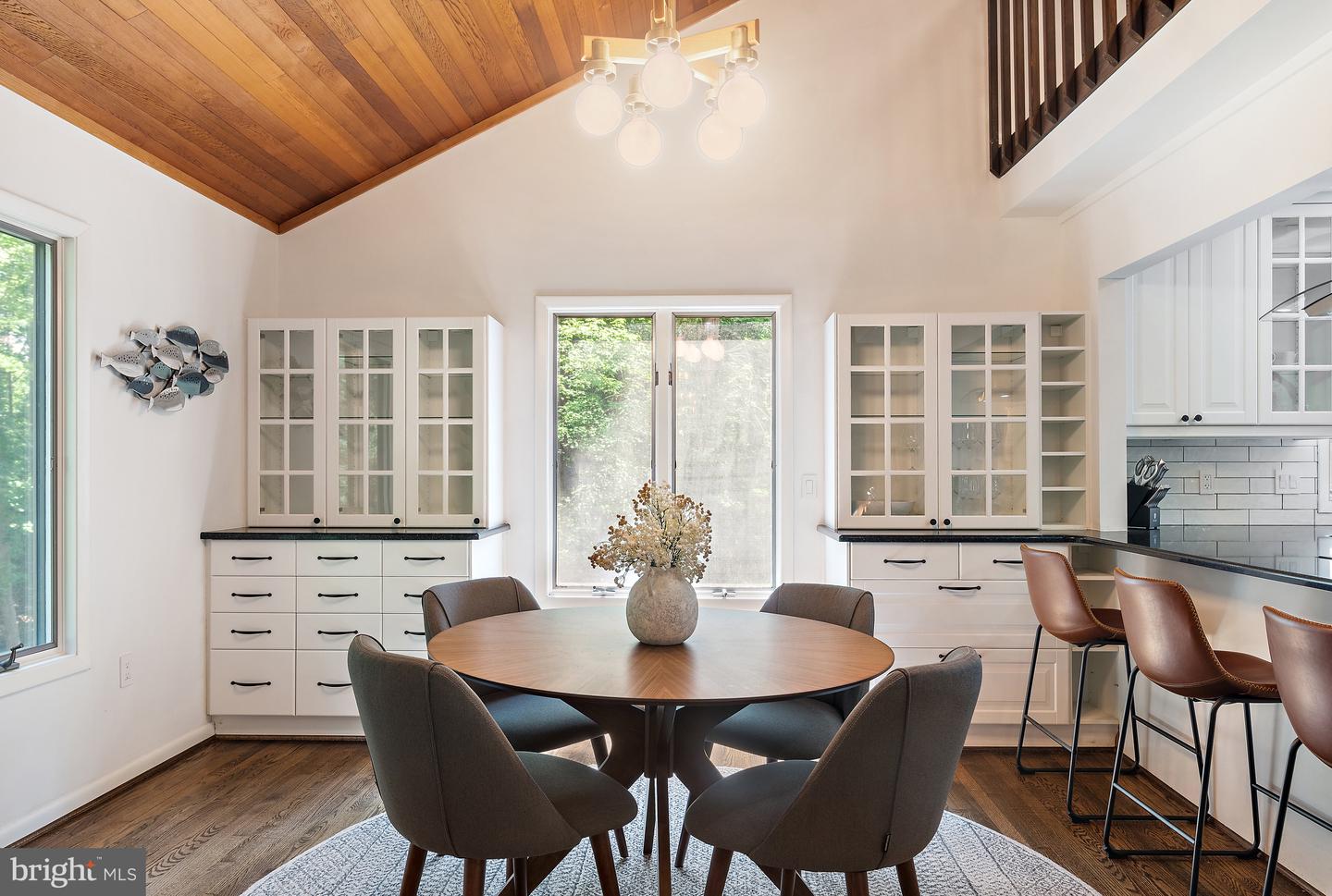 4 Bunkers Ct