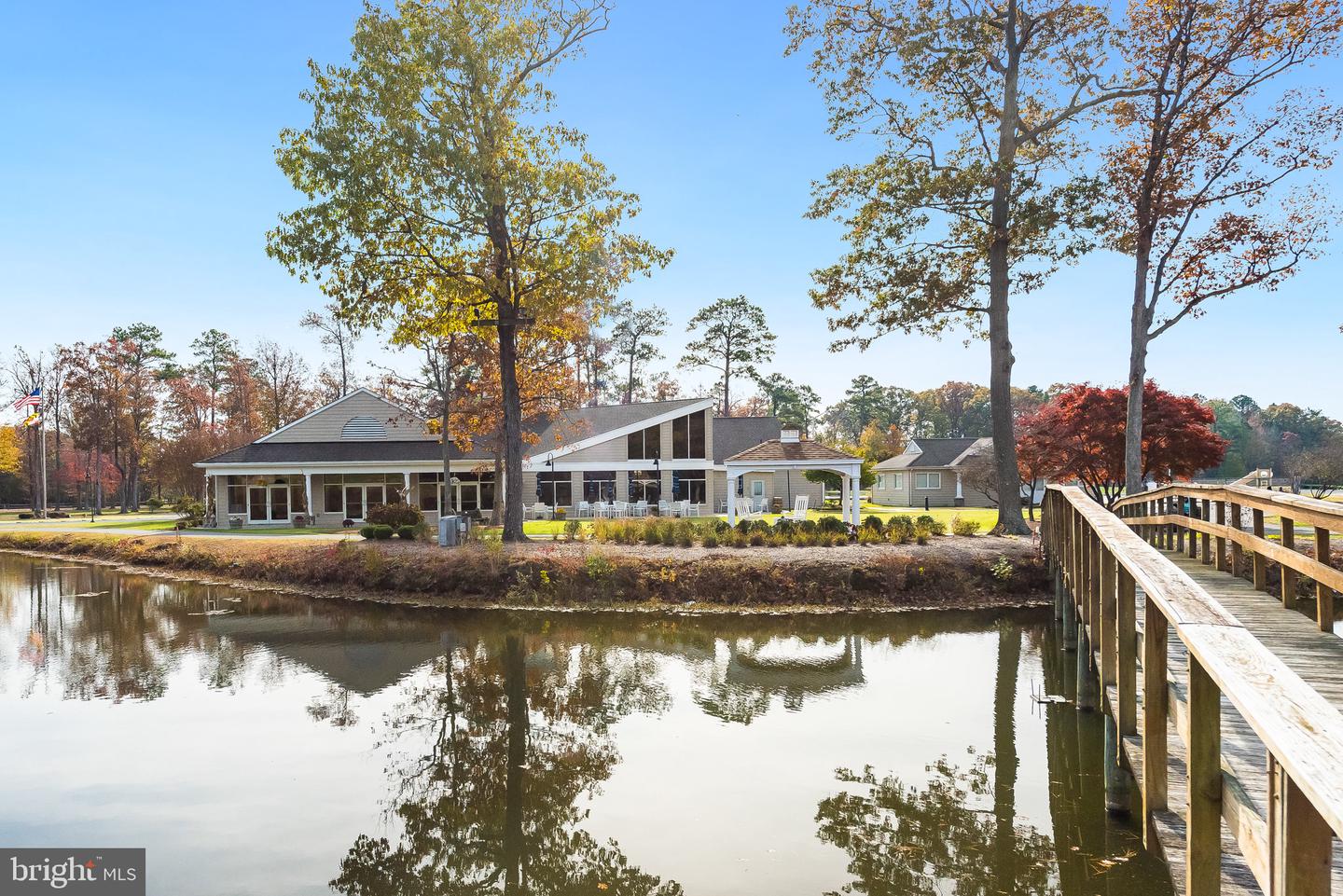 4 Bunkers Ct