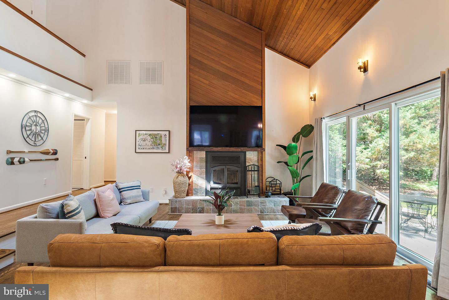 4 Bunkers Ct