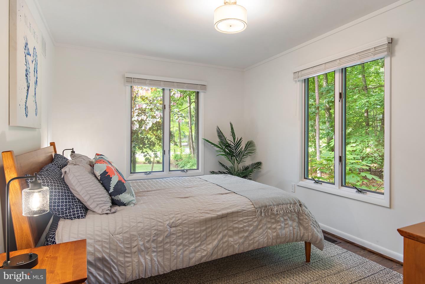 4 Bunkers Ct