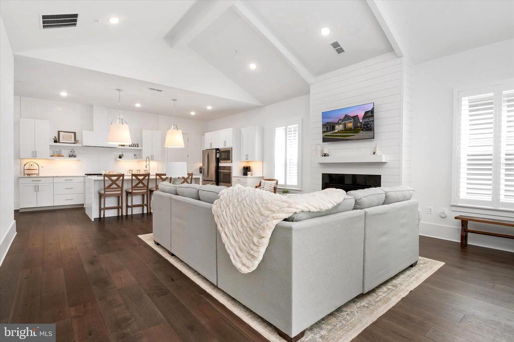 249 WARBLER WAY