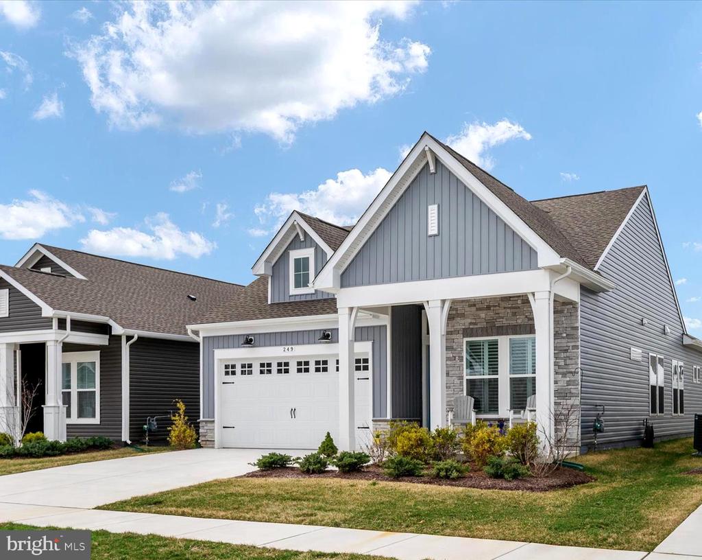 249 WARBLER WAY