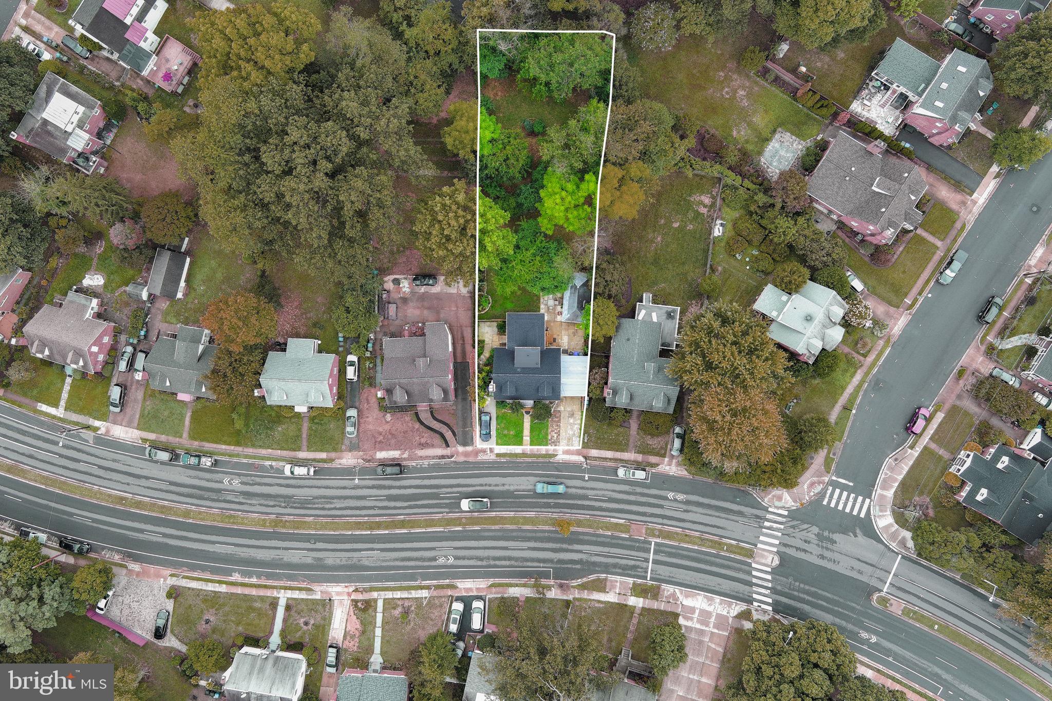 408 S George Mason Dr