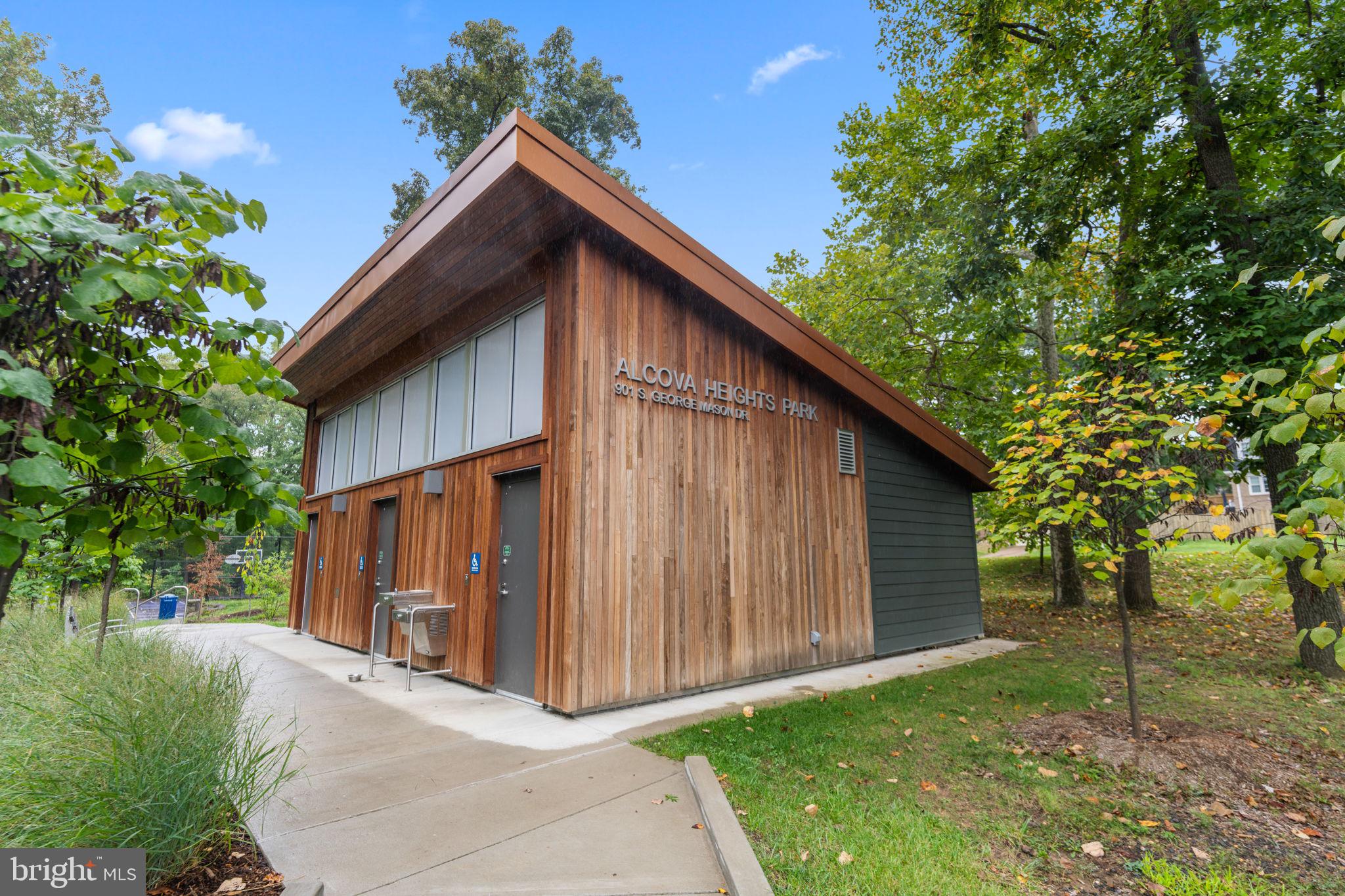 408 S George Mason Dr