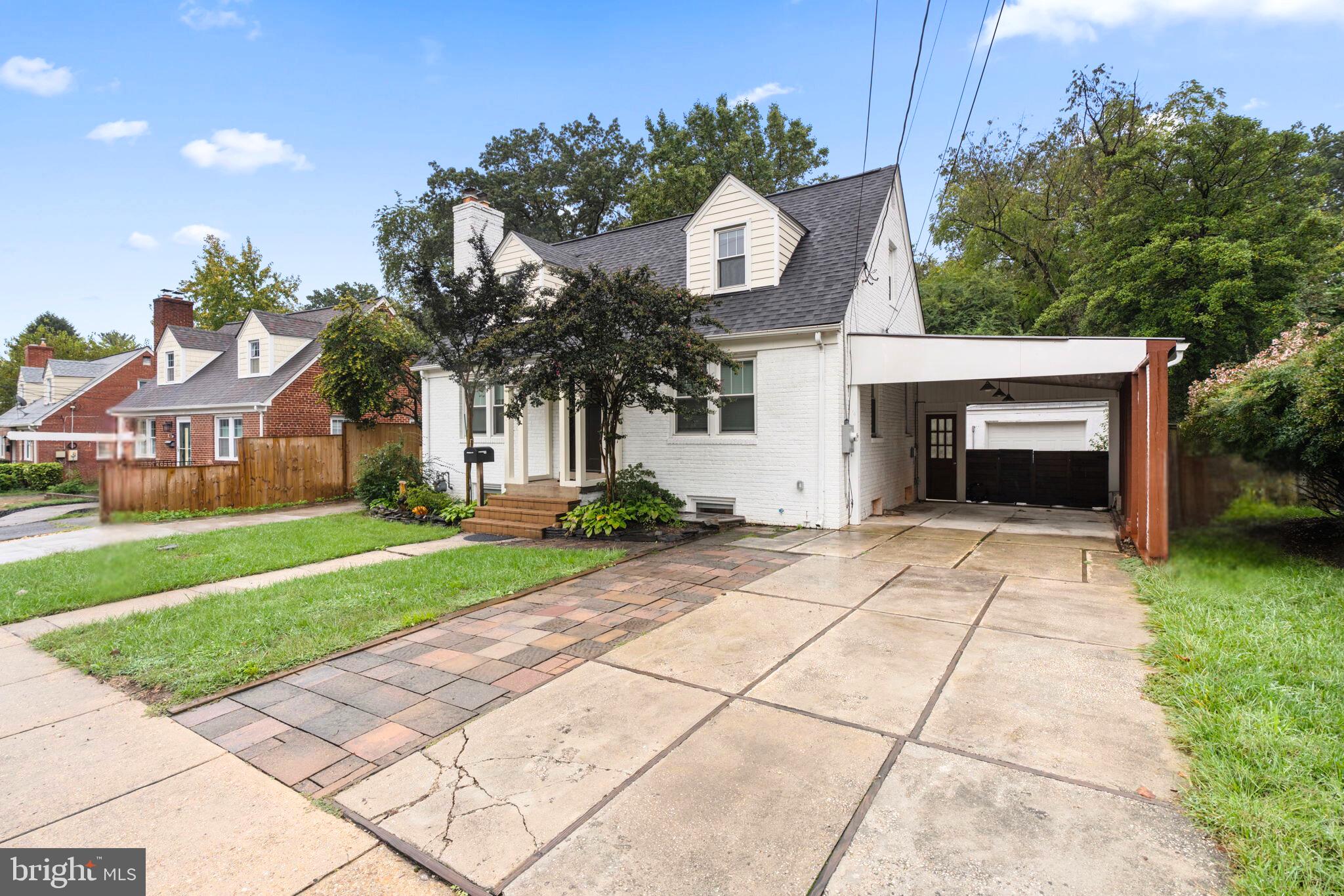 408 S George Mason Dr