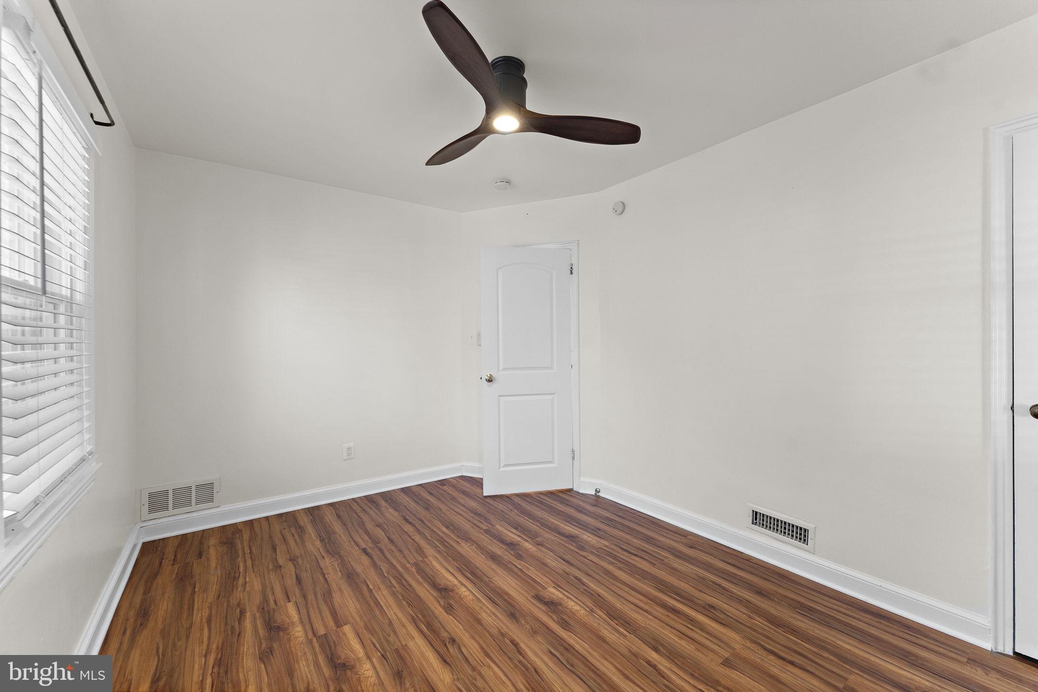 408 S George Mason Dr