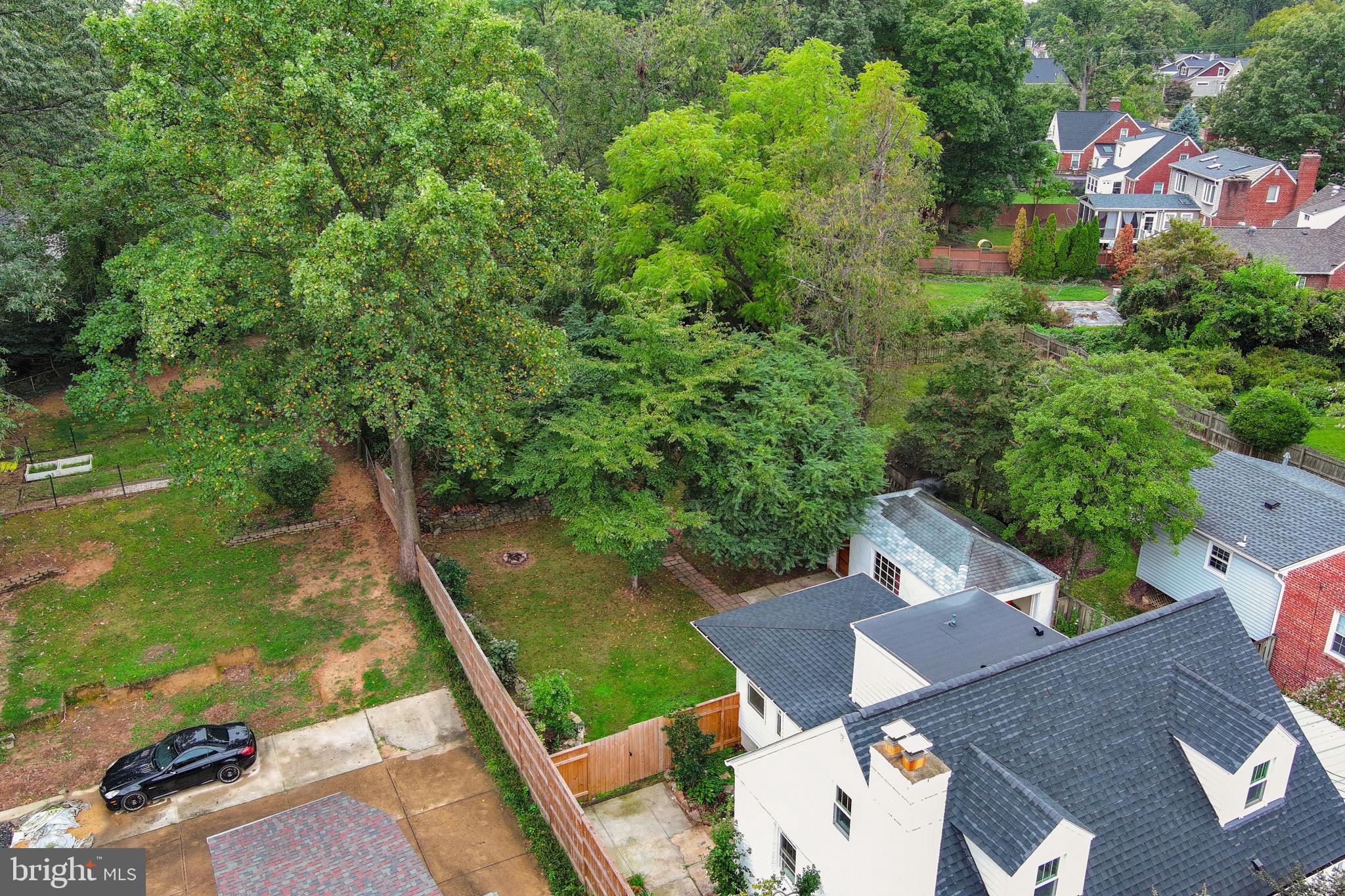 408 S George Mason Dr