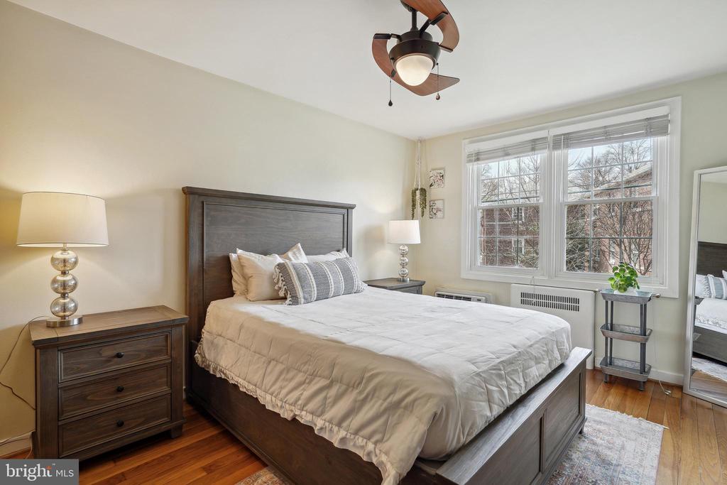 216 N GEORGE MASON DRIVE 216-2