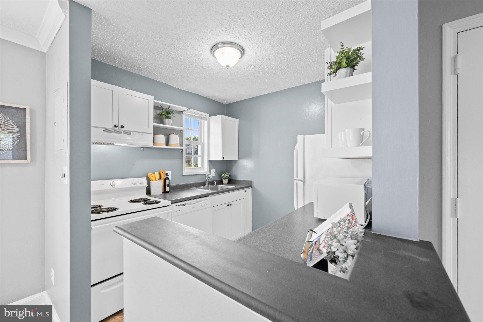 1704 W Abingdon Dr #301