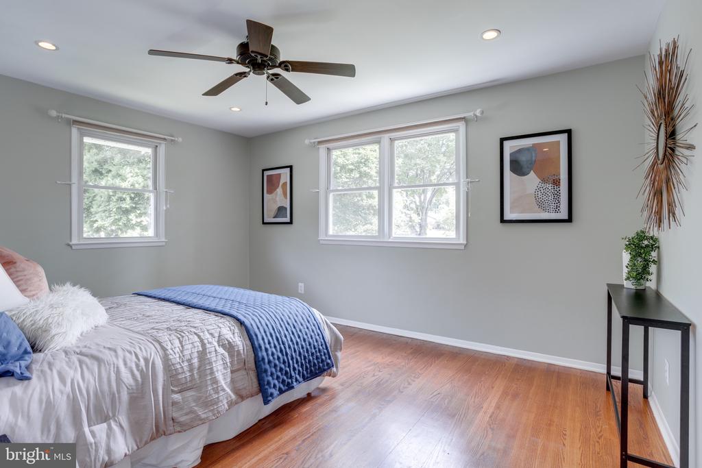 7419 Bath St