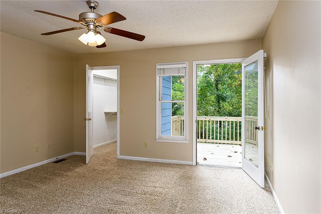 172 Carrisbrooke Lane