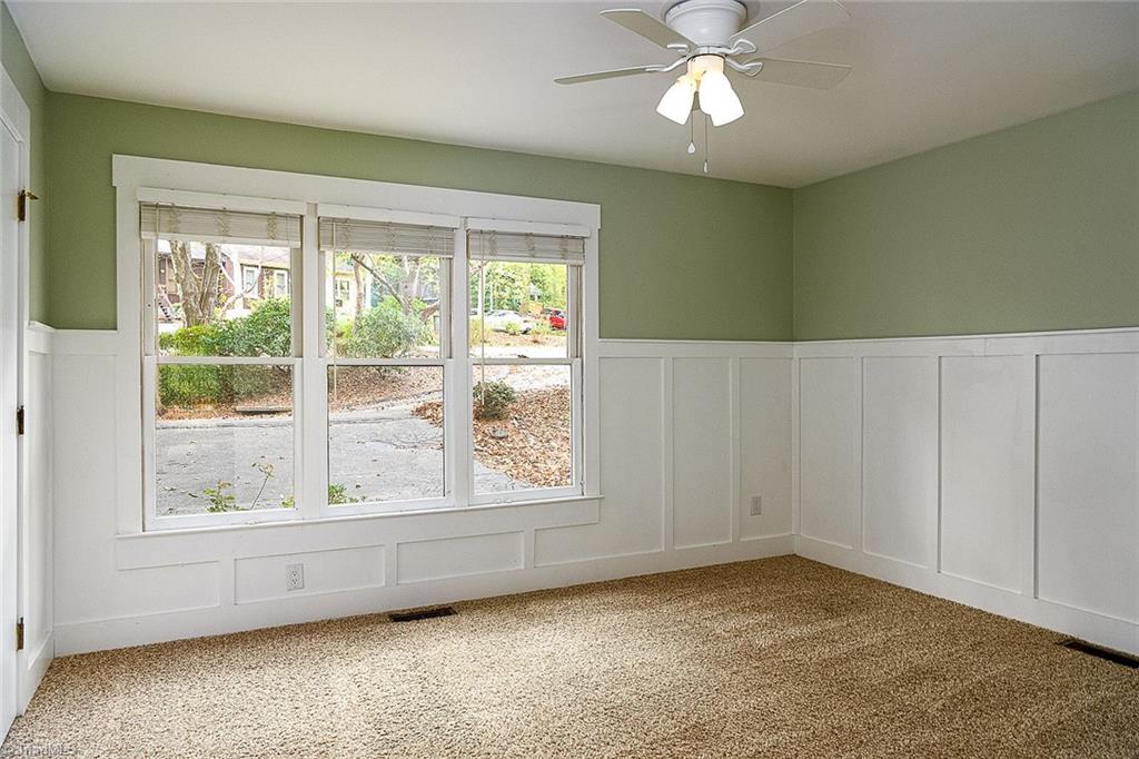 172 Carrisbrooke Lane