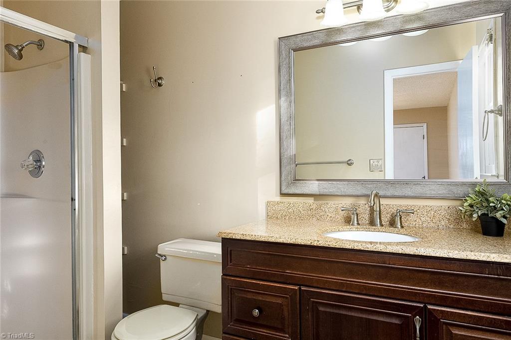 172 Carrisbrooke Lane