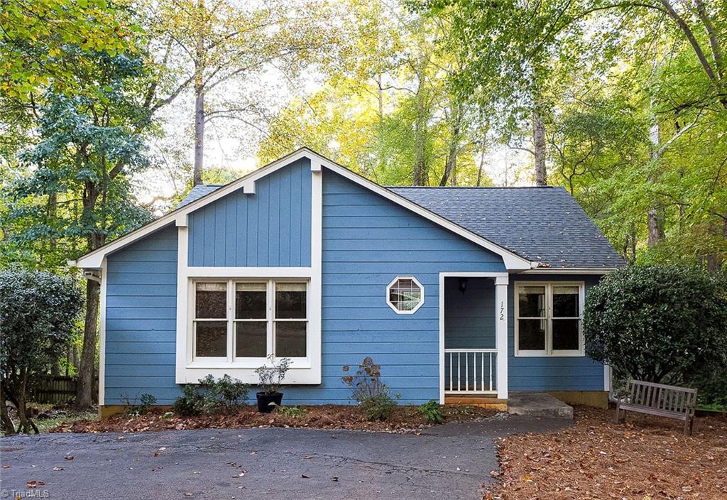 172 Carrisbrooke Lane