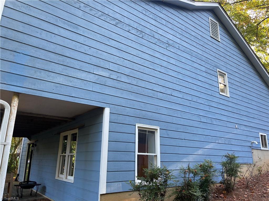 172 Carrisbrooke Lane