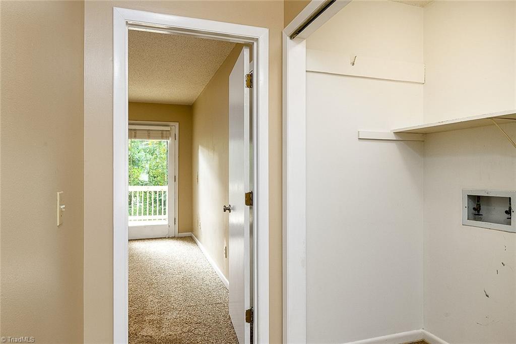 172 Carrisbrooke Lane