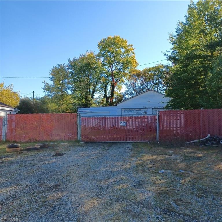 2925 Middleton Street