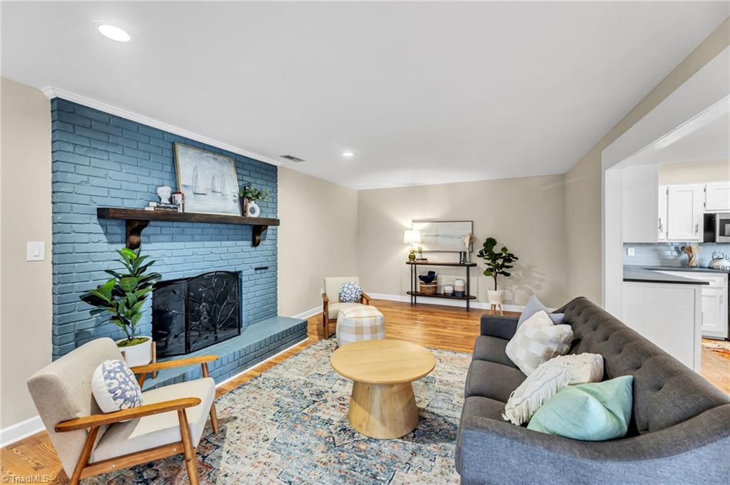 1027 Hobbie Horse Lane