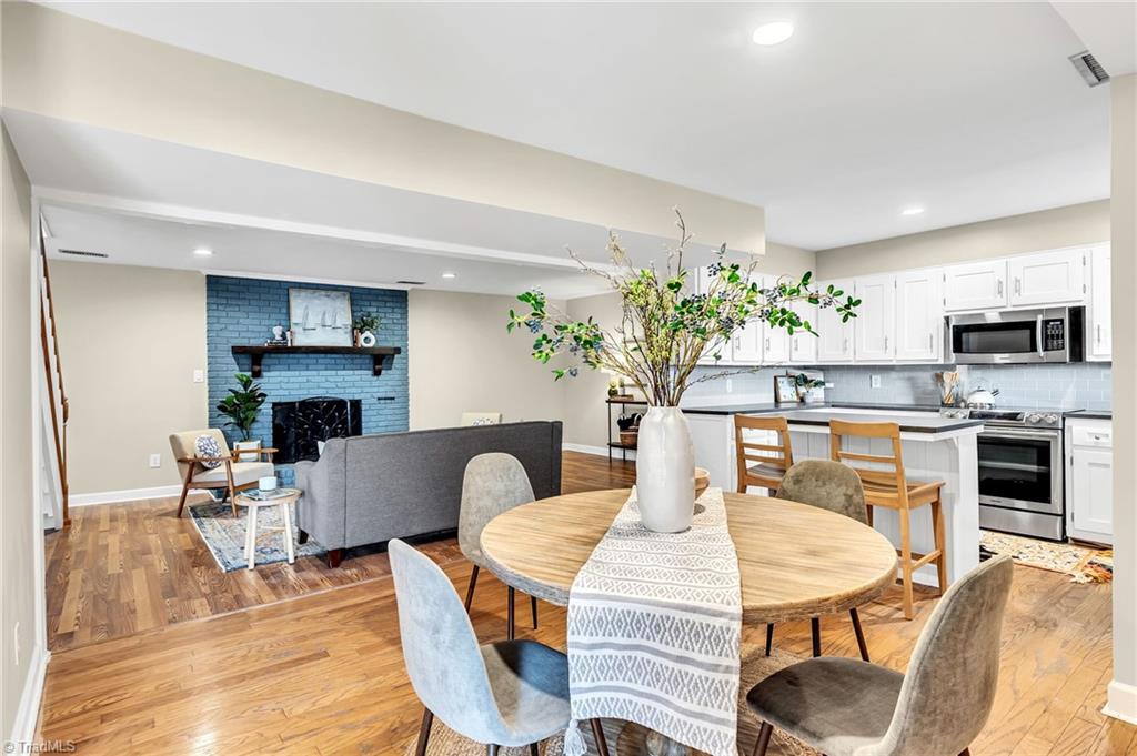 1027 Hobbie Horse Lane