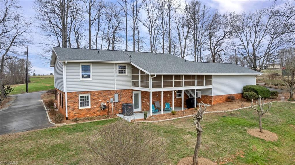 1027 Hobbie Horse Lane