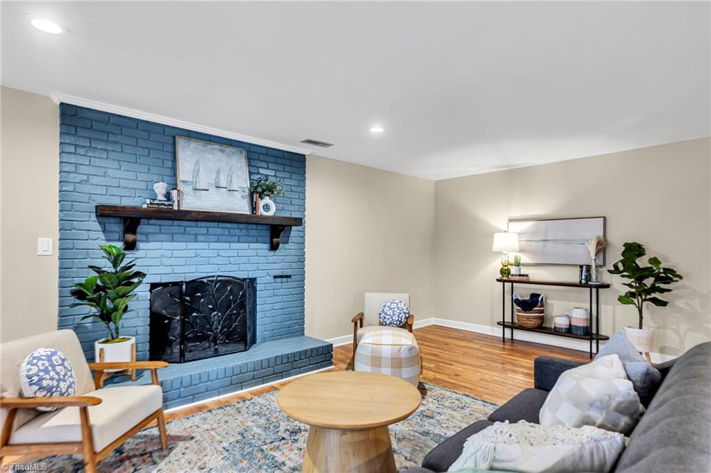 1027 Hobbie Horse Lane