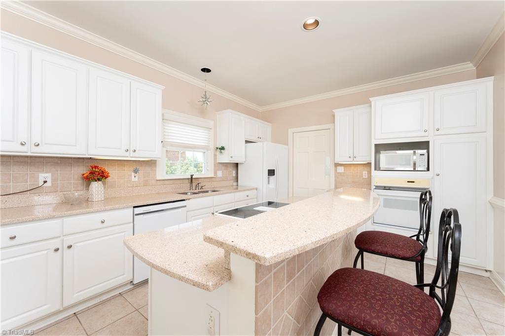 3445 Willow Wind Drive