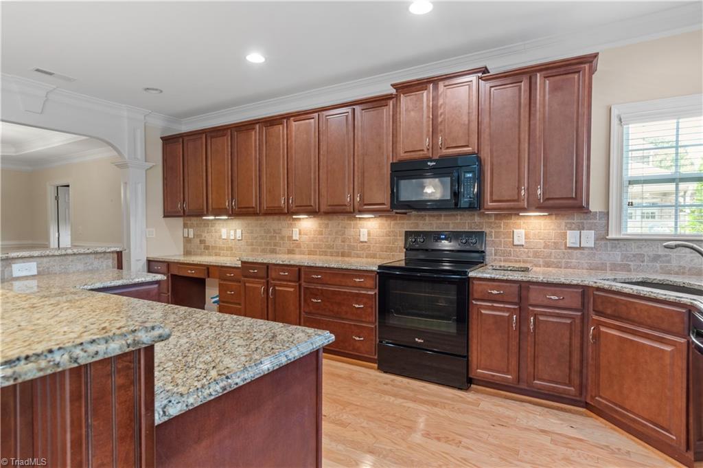 402 Castellum Square, Winston-Salem