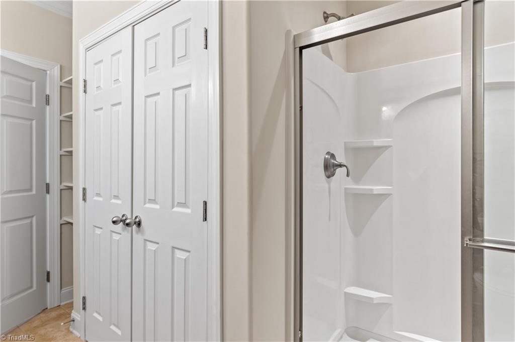 402 Castellum Square, Winston-Salem