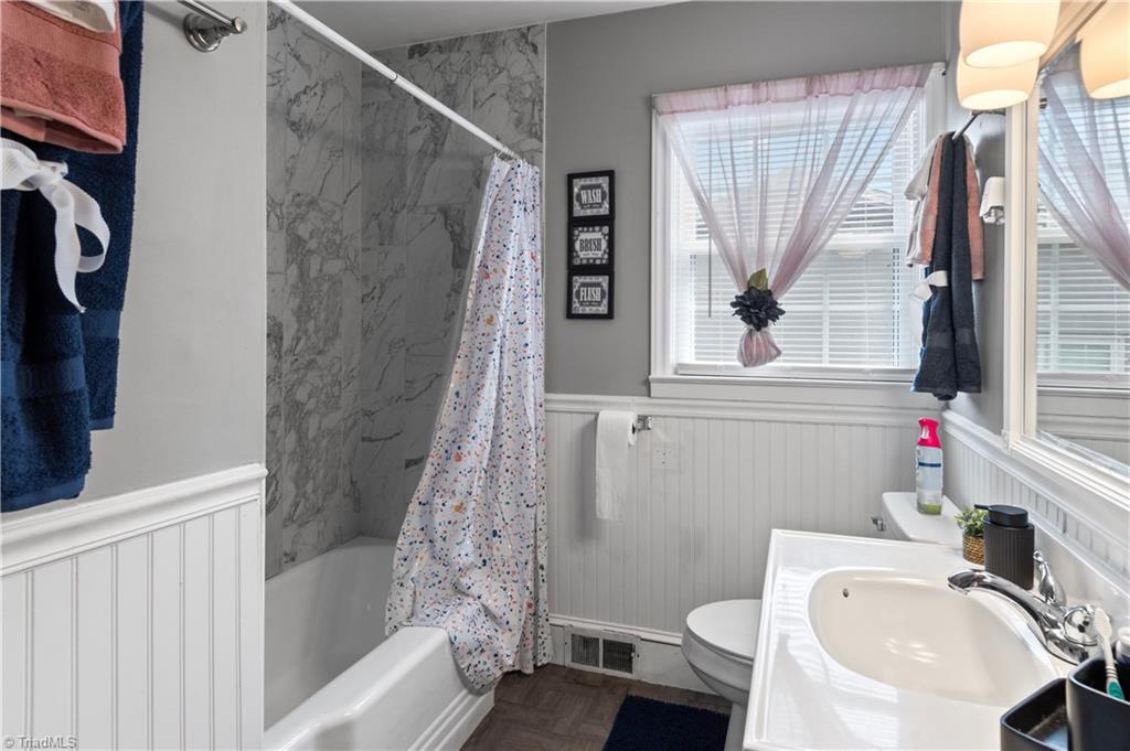 3020 Northbridge Road, Winston-Salem