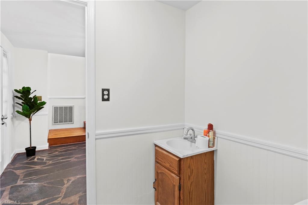 5205 Bear Creek Road, Winston-Salem