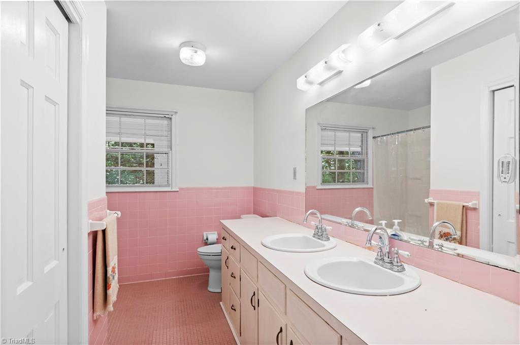 5205 Bear Creek Road, Winston-Salem