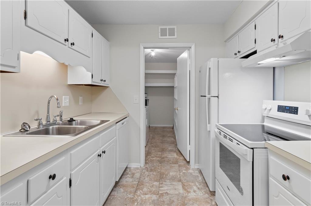 2235 Sunderland Road # 96C, Winston-Salem Unit: 96C