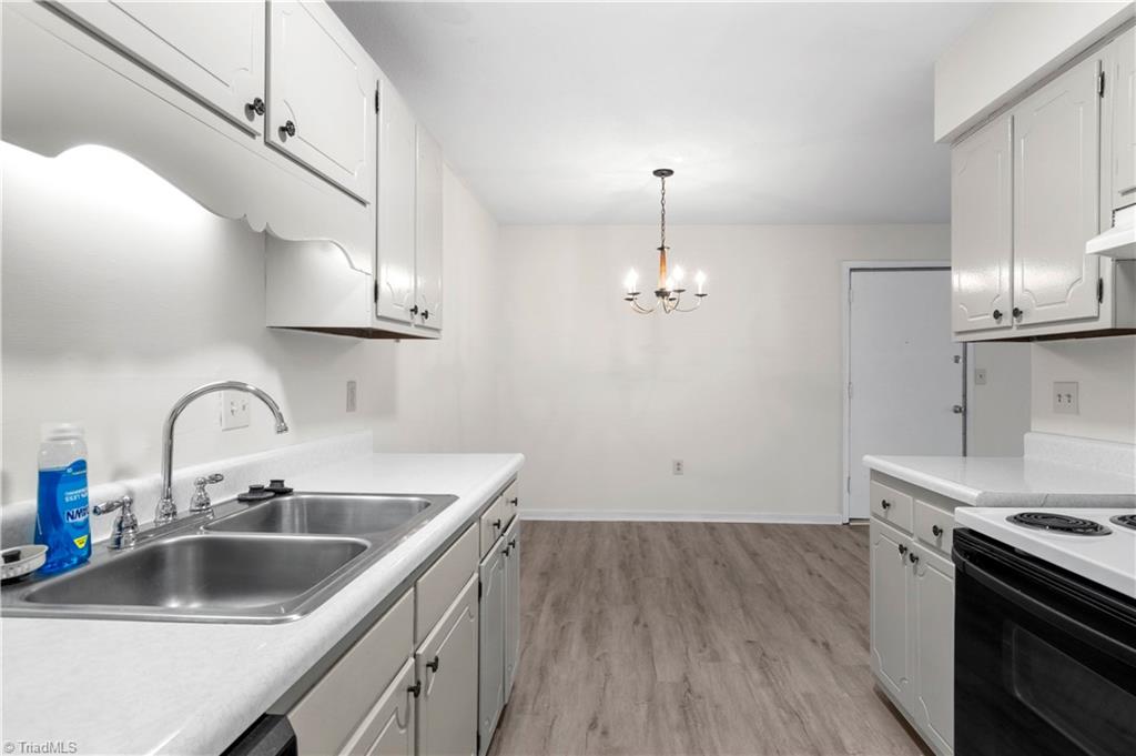 2240 Sunderland Road # 54N, Winston-Salem Unit: 54N