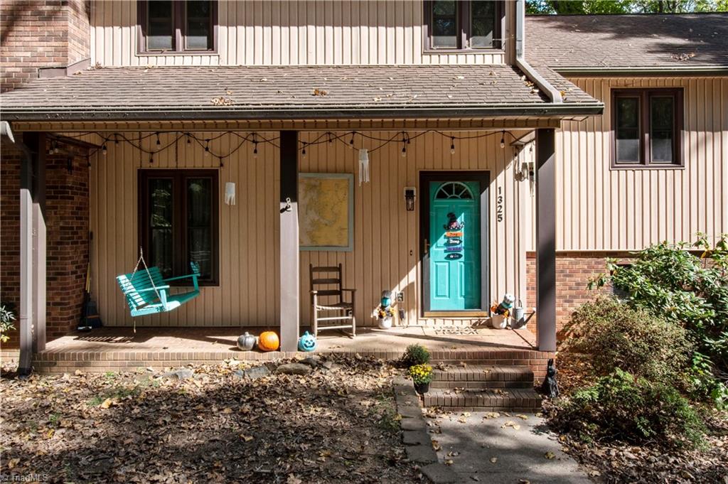 1325 Turkey Hill Road, Winston-Salem