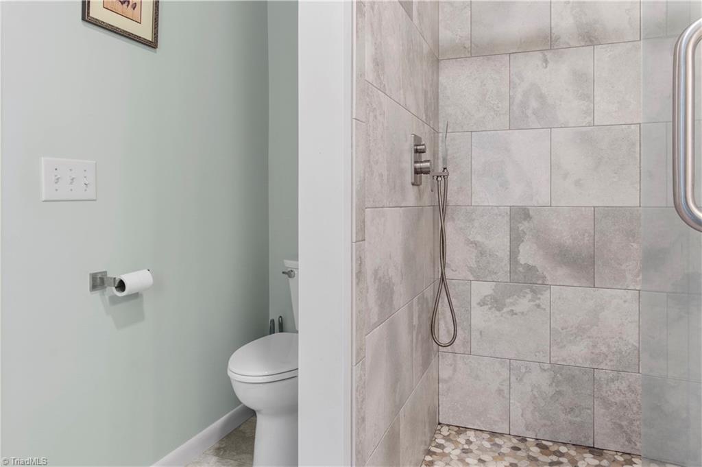 1325 Turkey Hill Road, Winston-Salem