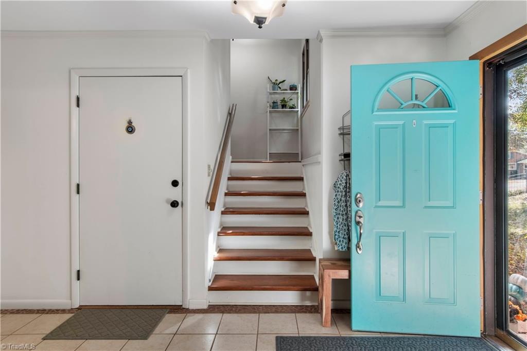 1325 Turkey Hill Road, Winston-Salem