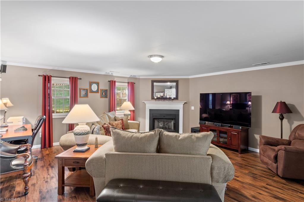 265 Hidden Creek Road, Winston-Salem