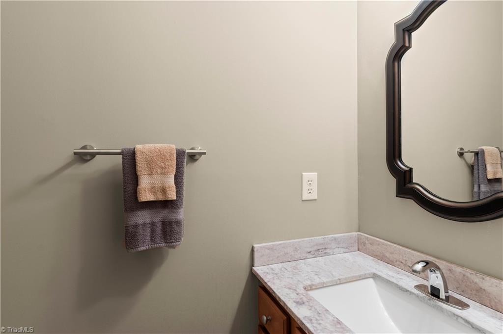 265 Hidden Creek Road, Winston-Salem