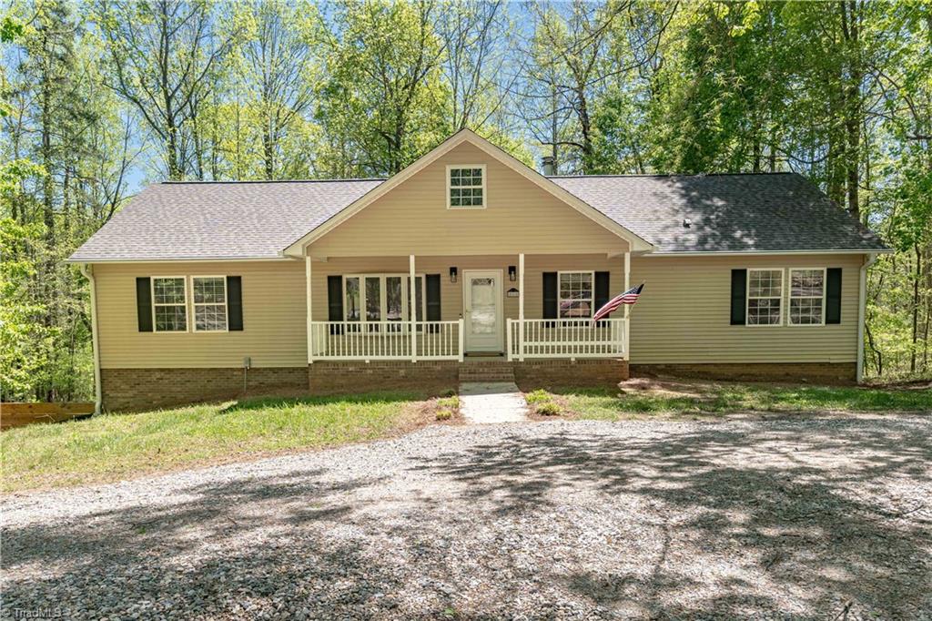 860 Papas Trail, Winston-Salem