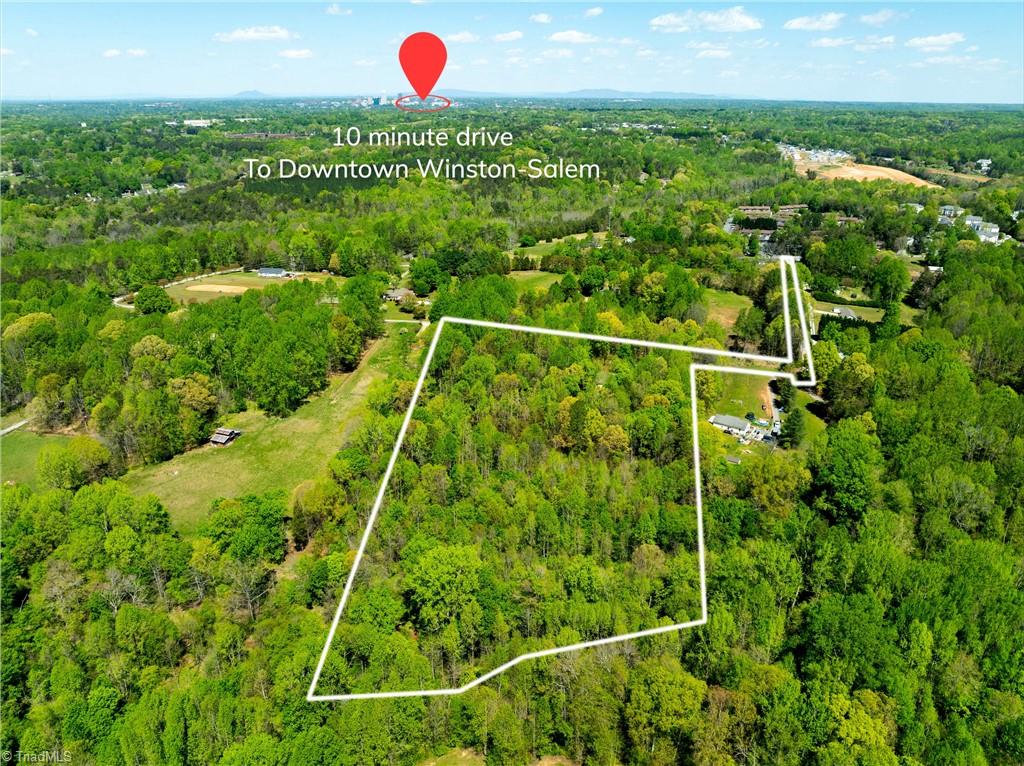 860 Papas Trail, Winston-Salem