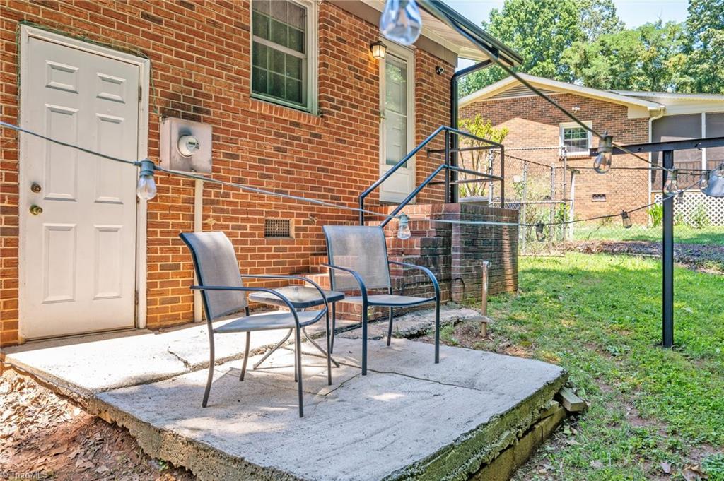 4015 Burnham Court, Winston-Salem
