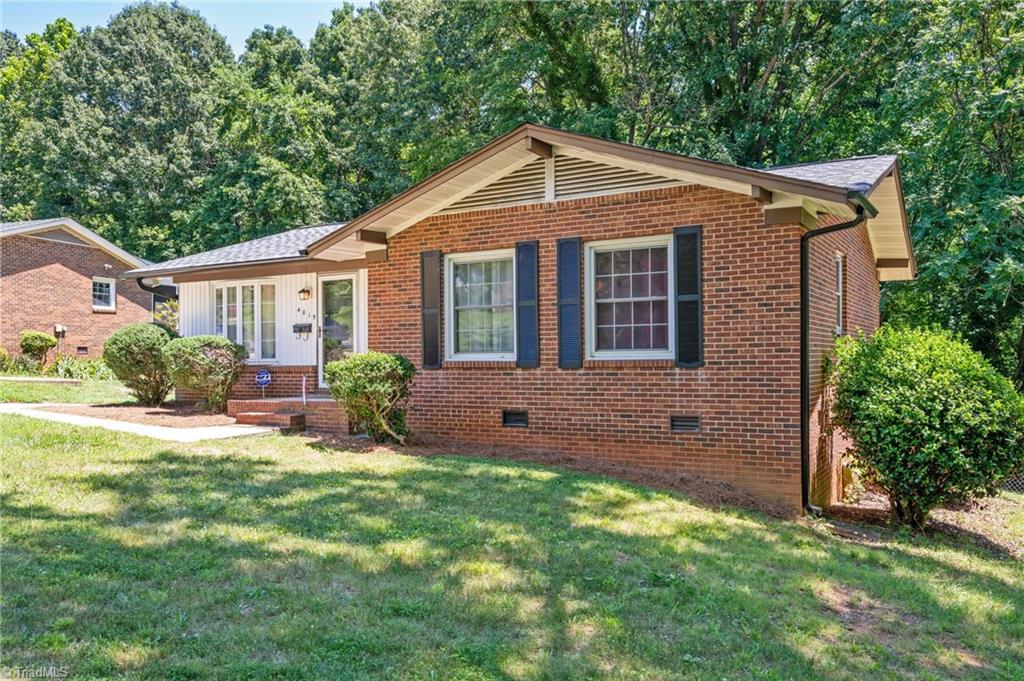 4015 Burnham Court, Winston-Salem