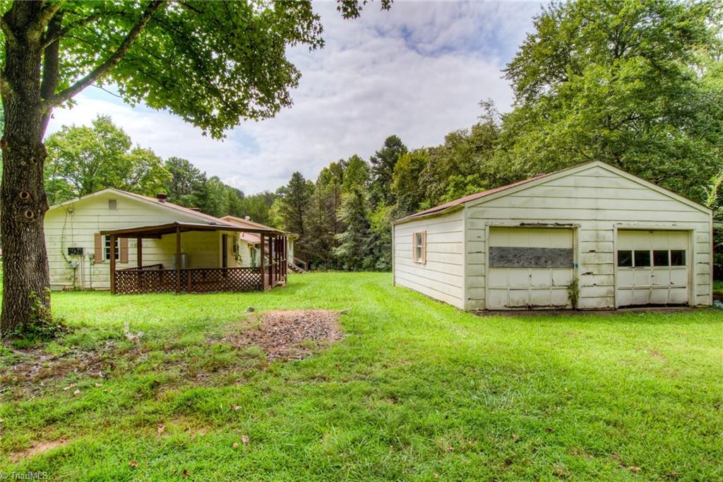 8265 Shallowford Road