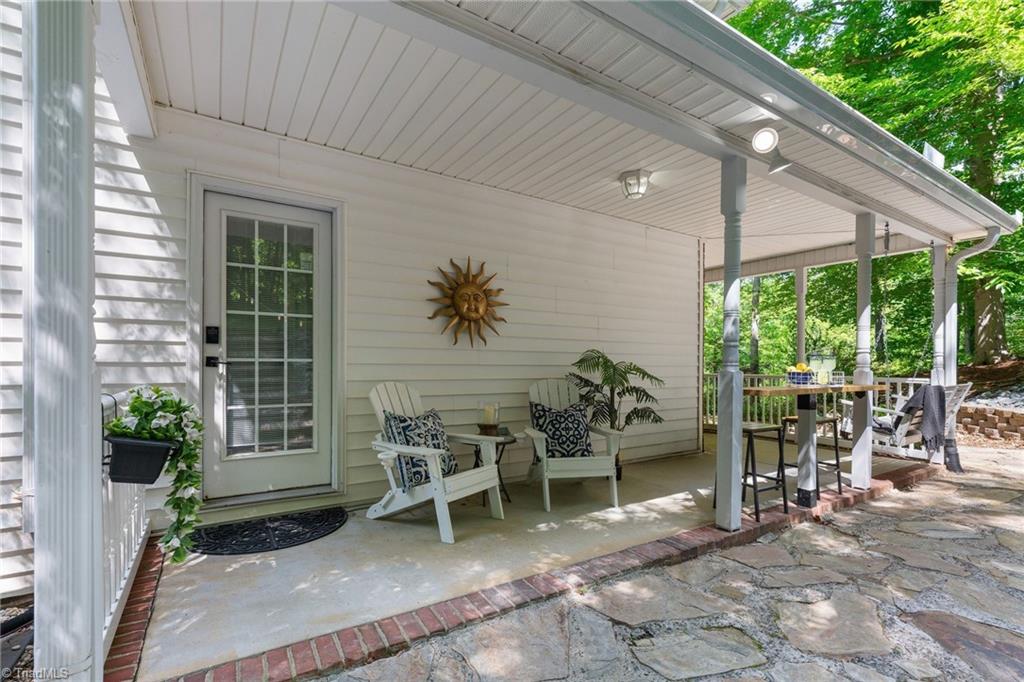 6010 Kempsford Court