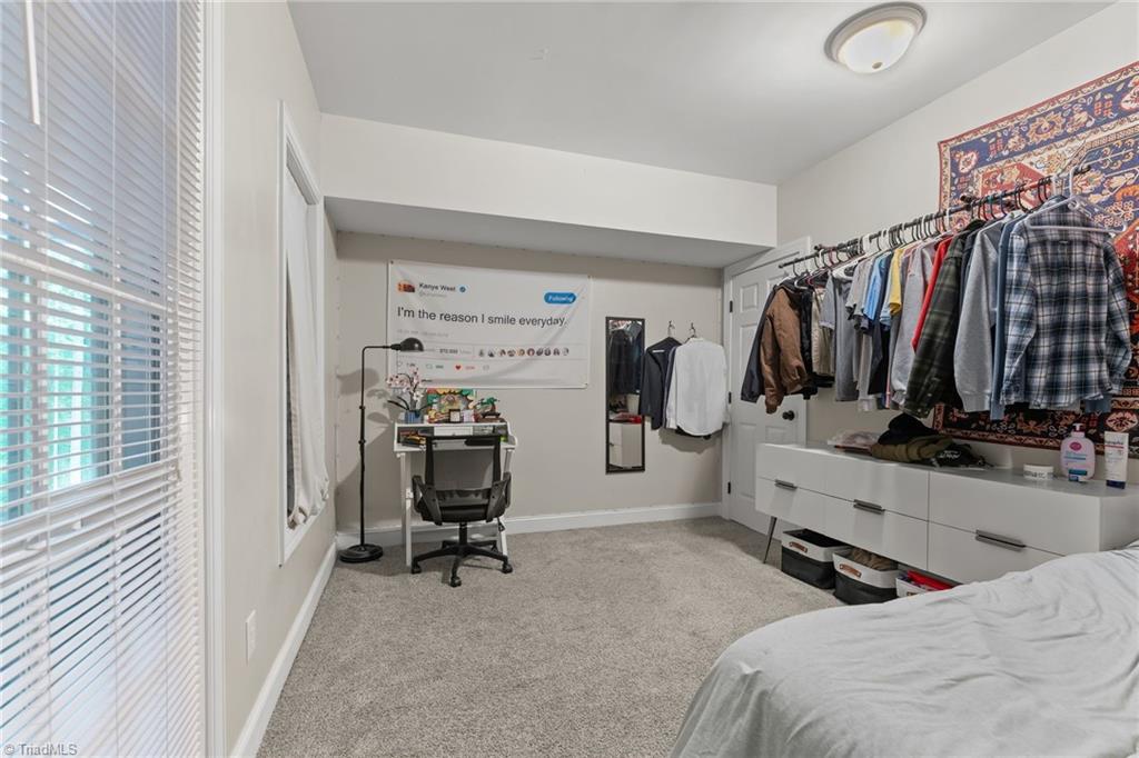 6010 Kempsford Court